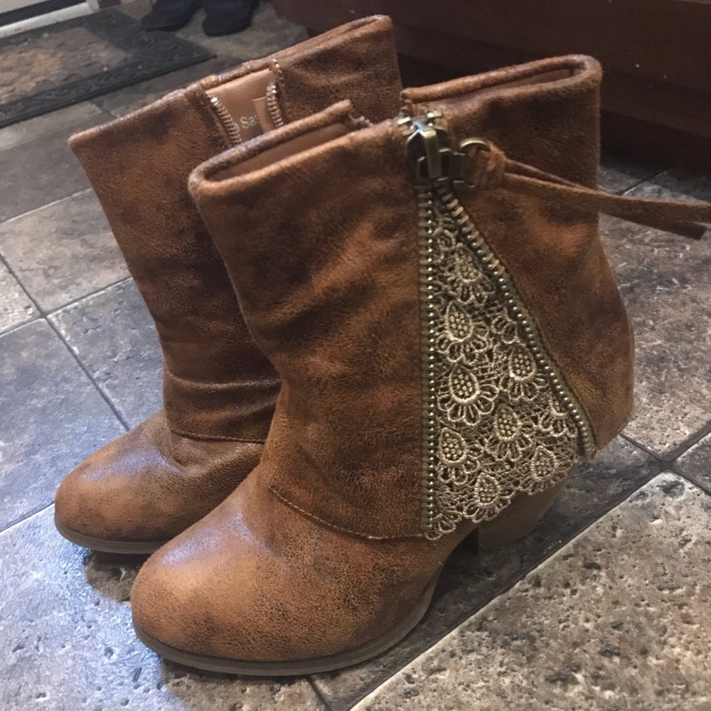 Southern Fried Chic Brown Booties